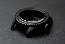 Load image into Gallery viewer, 42mm DWC black Diver Case - With classic bezel - Stainless Steel - Sapphire Dome (DWC-CD-01)
