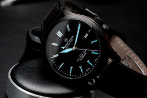 DIY WATCH CLUB - Swiss movement watchmaking kit - sw200 - all black swiss watch - lume shot