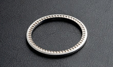 Load image into Gallery viewer, 42mm Classic thin profile Silver Bezel (60 clicks) - for DWC divers, Seiko SKX and 5KX/SRPD