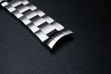 Load image into Gallery viewer, 40mm DWC Diver Silver Case &amp; Stainless Stain Bracelet 