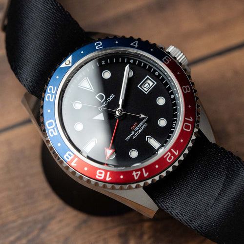 DIY Watch Kit | 42mm GMT Pepsi Dive Watch | Seiko GMT movement | Aluminum-Steel Hybrid Red & Blue GMT Bezel | DWC-D03
