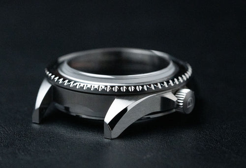 diy watch club watchmaking and modding - 42mm DWC Diver Case - With classic bezel - Stainless Steel - Sapphire Dome (DWC-CD-01) 
