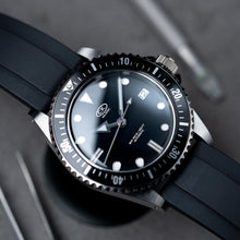 Load image into Gallery viewer, EONIQ x DIY WATCH CLUB Watchmaking Kit - Customizable 40mm diver - Seiko NH35