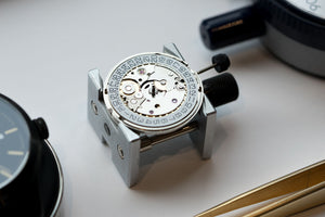 DIY WATCH CLUB - Swiss movement watchmaking kit - sw200 