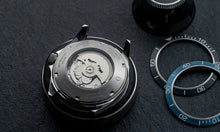 Load image into Gallery viewer, Seiko NH35 silver movement - diy watch club watch modding&#39;